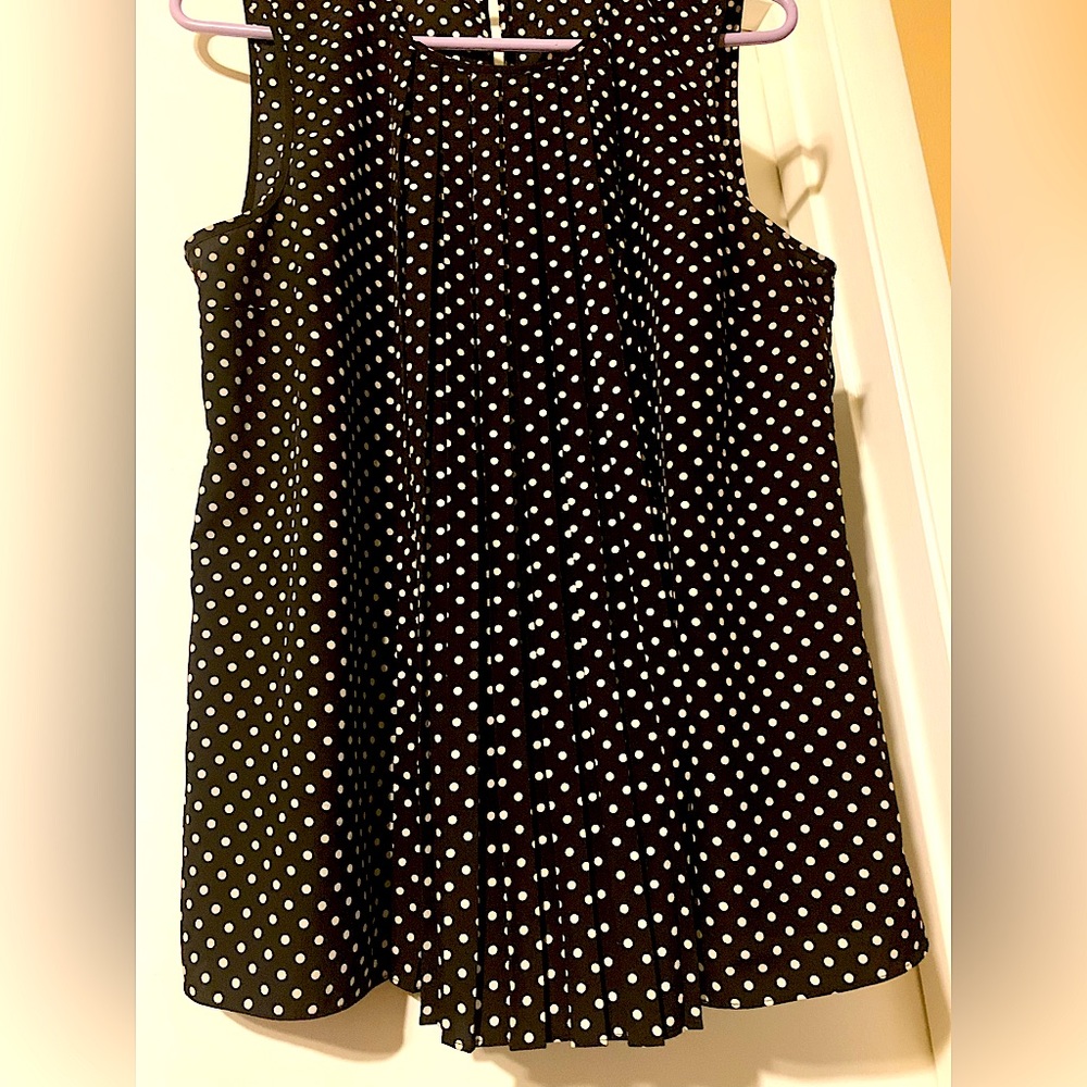 Michael Kors polka dots sleeveless top with front pleats.